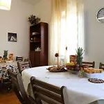 Frühstückspension Mia Palace 4*