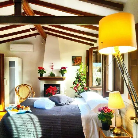 Mia Palace Bed and breakfast 3*